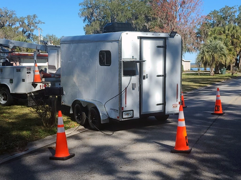 Splicing truck on location